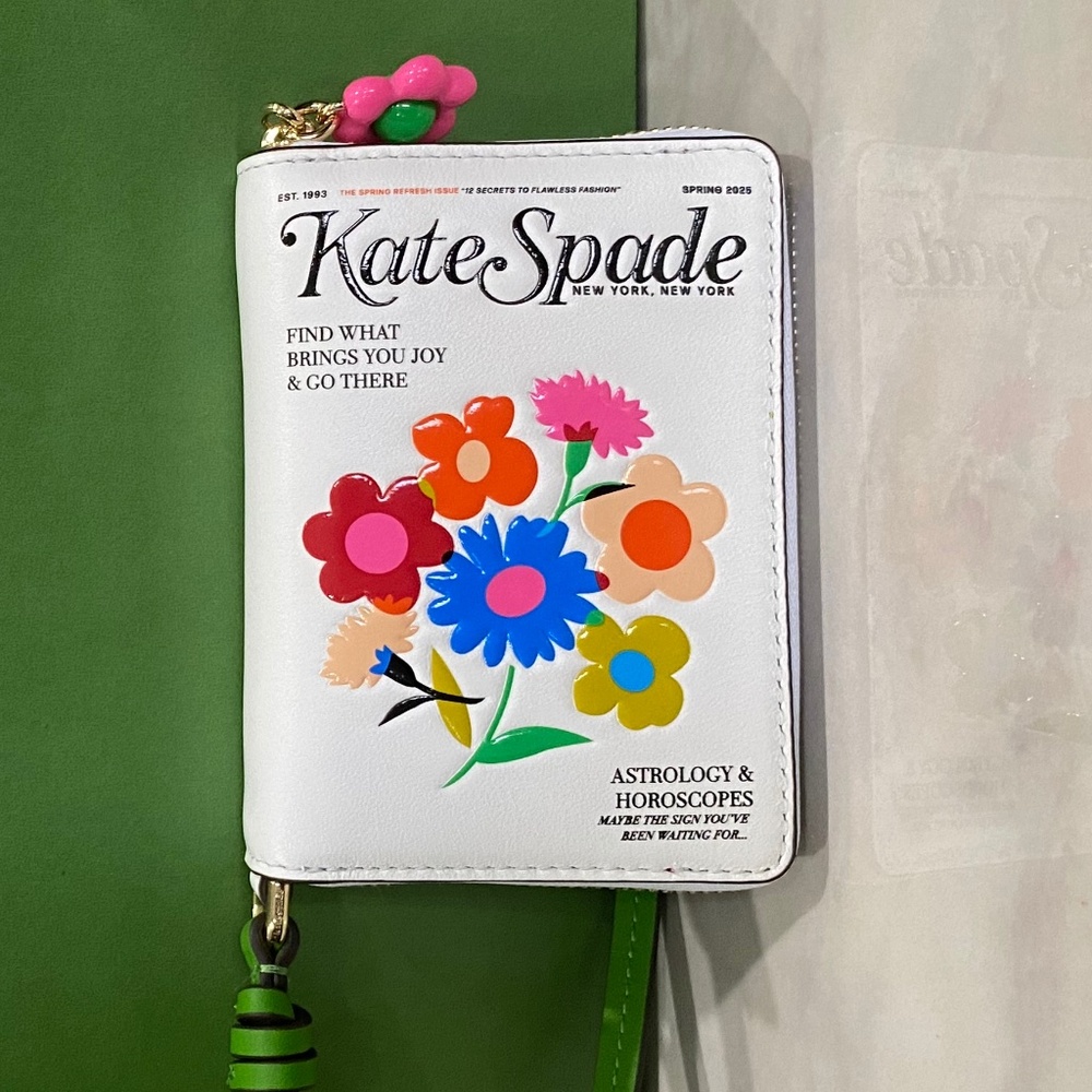 Kate spade magazine wristlet wallet - Picture 8 of 9
